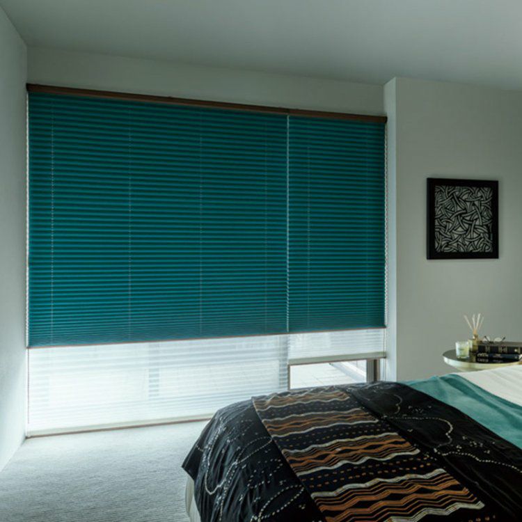 1台2役!15色・ざっくりした遮光生地のプリーツスクリーン＜PELRE