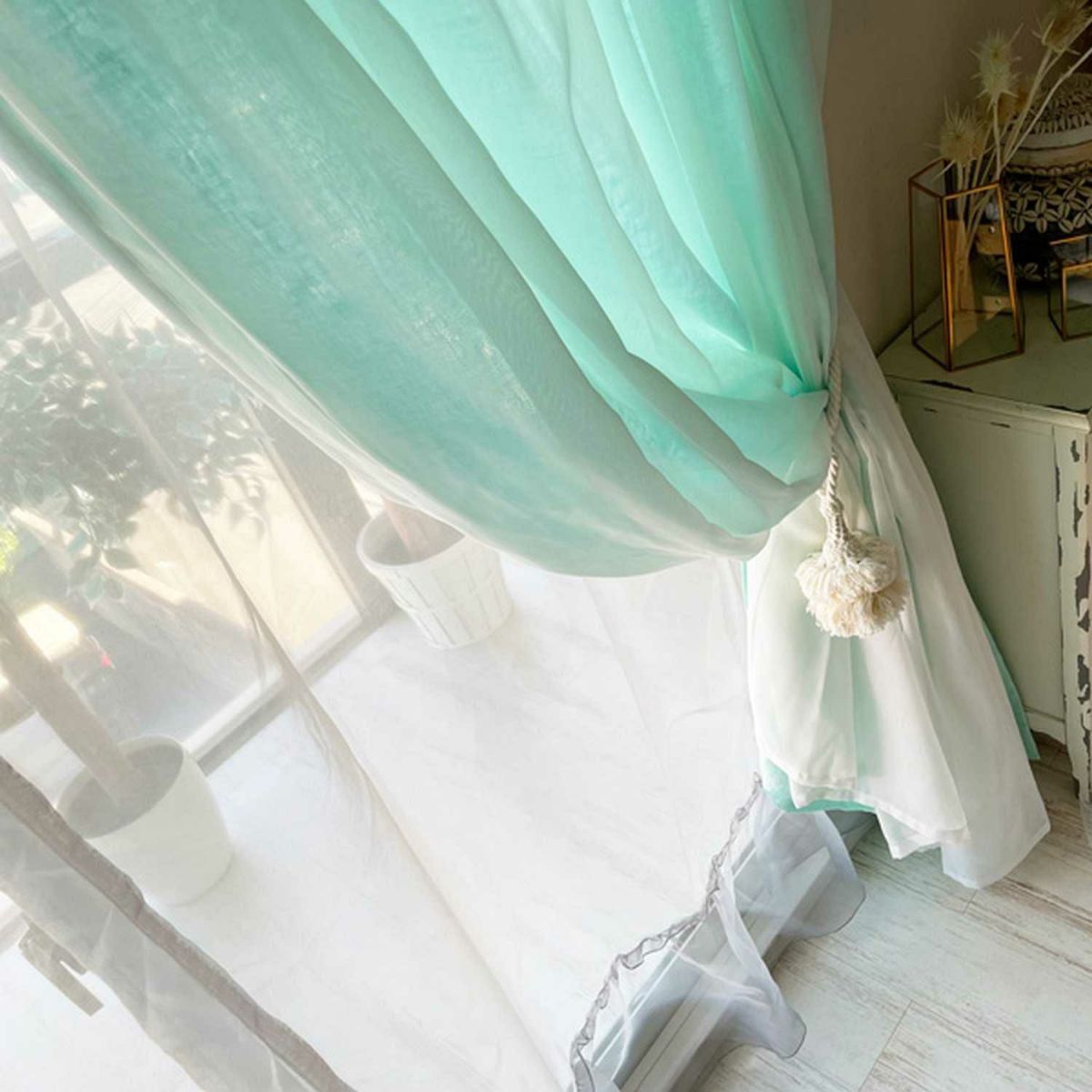 リネン100％の厚地＋レースの一体型オリジナルカーテン＜パステルリーノ　ミントグリーン×シフォン＞