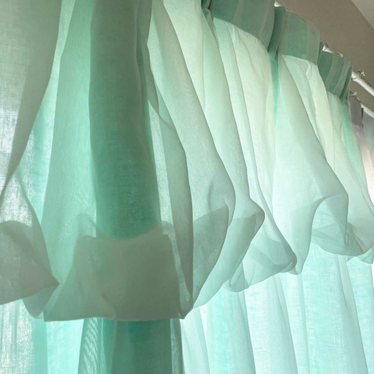 リネン100％の厚地＋レースの一体型オリジナルカーテン＜パステルリーノ　ミントグリーン×シフォン＞