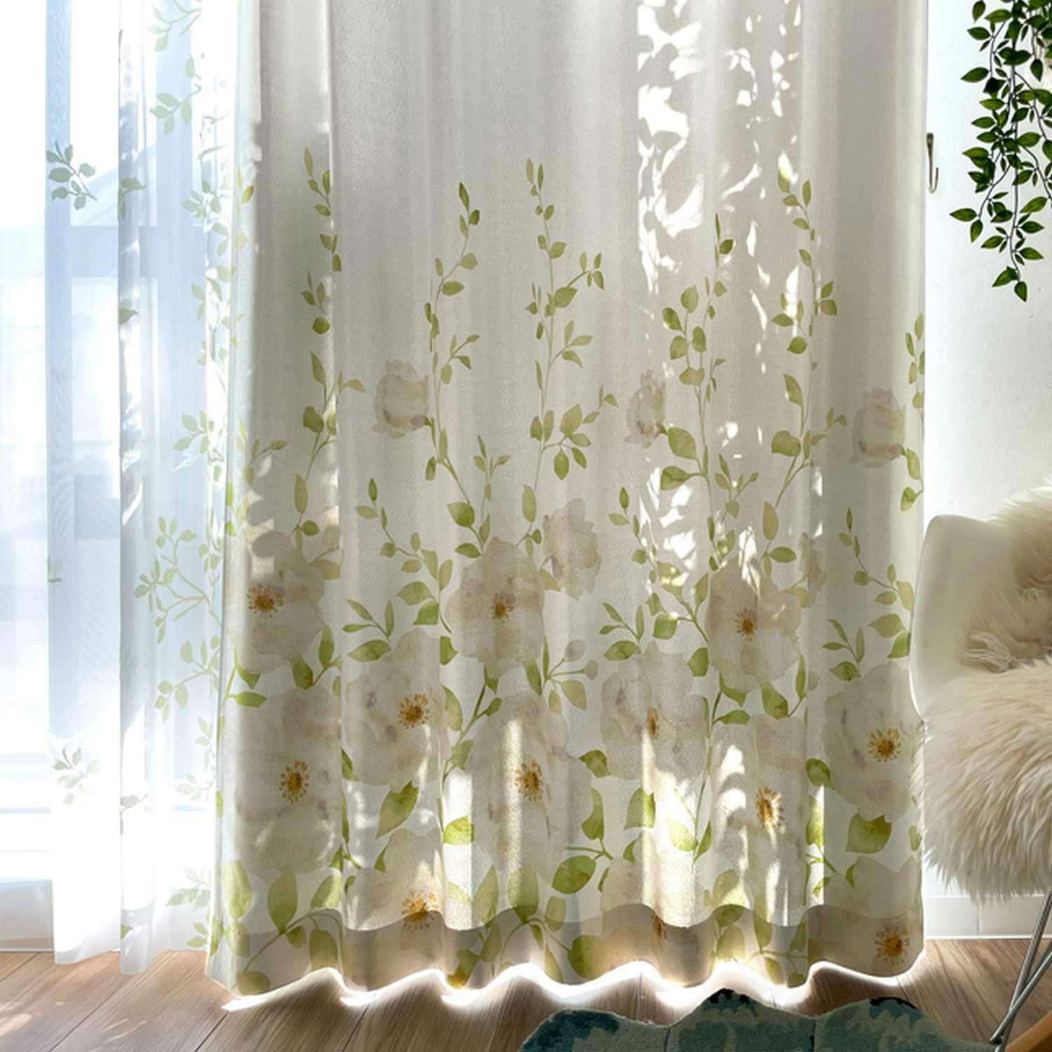 みずみずしい草花をモチーフにしたオリジナル遮光カーテン＜エバーブルーム＞